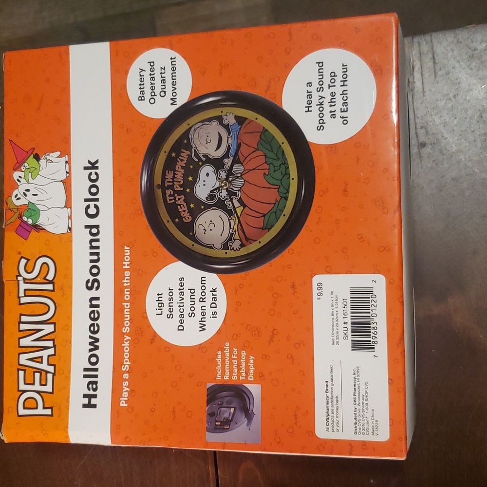 NEW IN BOX Vintage Peanuts Halloween sound clock - Picture 2 of 6